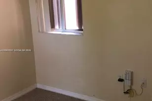 661 SW 10th St, Florida City, FL 33034 - Photo 5