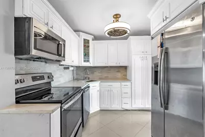 6140 NW 19th Ct, Margate, FL 33063 - Photo 11