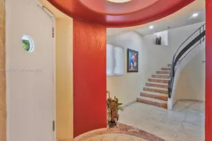 1021 N Greenway Dr, Coral Gables, FL 33134 - Photo 5