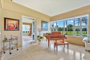 1021 N Greenway Dr, Coral Gables, FL 33134 - Photo 9