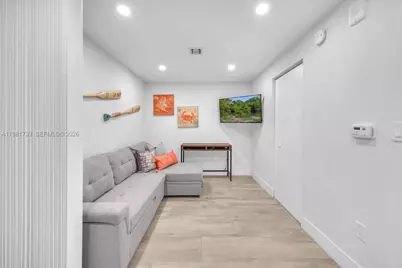 16385 Biscayne Blvd #1104, North Miami Beach, FL 33160 - Photo 19