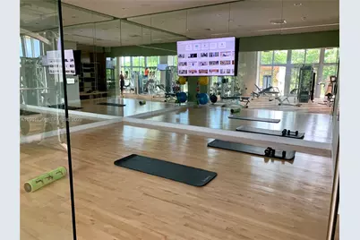 16385 Biscayne Blvd #1104, North Miami Beach, FL 33160 - Photo 91