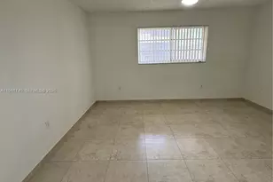 8851 NW 119th St, Hialeah Gardens, FL 33018 - Photo 17