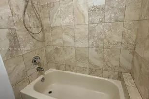 8851 NW 119th St, Hialeah Gardens, FL 33018 - Photo 13