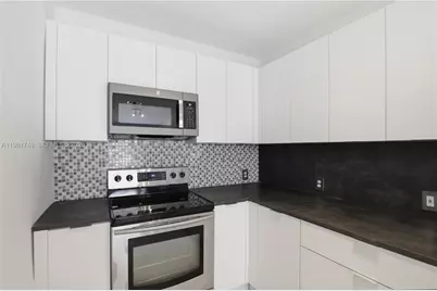1431 NW 30th St, Miami, FL 33142 - Photo 17