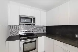 1431 NW 30th St, Miami, FL 33142 - Photo 17
