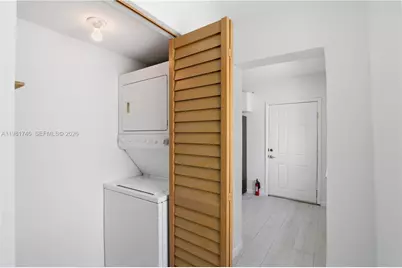 1431 NW 30th St, Miami, FL 33142 - Photo 13