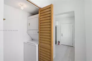 1431 NW 30th St, Miami, FL 33142 - Photo 13