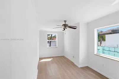1431 NW 30th St, Miami, FL 33142 - Photo 11