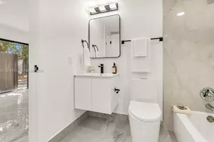 9332 SW 132nd St, Miami, FL 33176 - Photo 9