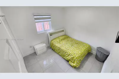 734 W 32nd St #734, Hialeah, FL 33012 - Photo 13
