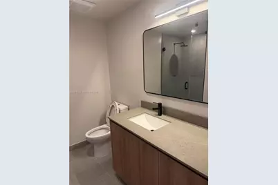 121 NE 5th St #501B, Miami, FL 33132 - Photo 15