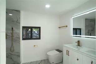 315 NW 127th St, North Miami, FL 33168 - Photo 45