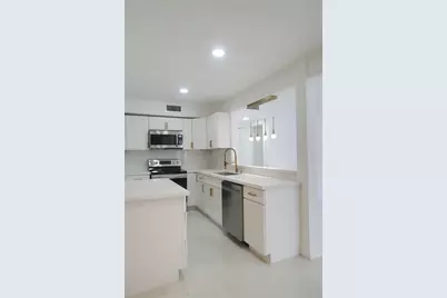 315 NW 127th St, North Miami, FL 33168 - Photo 13