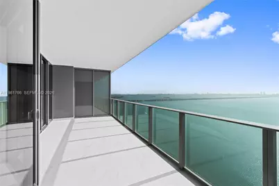 700 NE 24th St #2402, Miami, FL 33137 - Photo 11