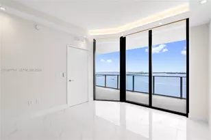 700 NE 24th St, Miami, FL 33137 - Photo 17