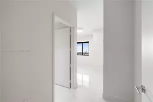 700 NE 24th St, Miami, FL 33137 - Photo 49