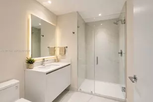 700 NE 24th St, Miami, FL 33137 - Photo 9