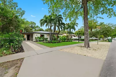 871 NE 128th St, North Miami, FL 33161 - Photo 49