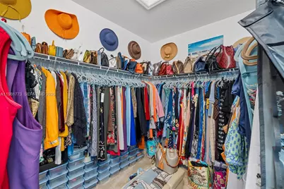 8560 SW 214th Way, Cutler Bay, FL 33189 - Photo 23