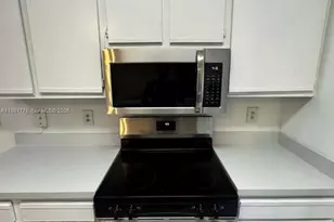 9999 Summerbreeze Dr, Sunrise, FL 33322 - Photo 15