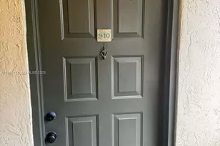 9999 Summerbreeze Dr, Sunrise, FL 33322 - Photo 5