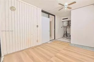 20300 W Country Club Dr, Aventura, FL 33180 - Photo 23