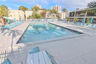 20300 W Country Club Dr, Aventura, FL 33180 - Photo 9