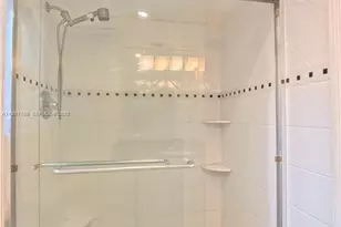 20300 W Country Club Dr, Aventura, FL 33180 - Photo 29