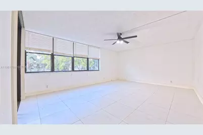 20300 W Country Club Dr #PH18-3, Aventura, FL 33180 - Photo 21