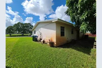 2271 NW 188th Ter, Miami Gardens, FL 33056 - Photo 25
