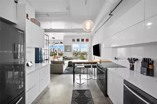 10 SW South River Dr, Miami, FL 33130 - Photo 15