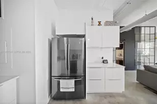 10 SW South River Dr, Miami, FL 33130 - Photo 15