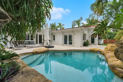 200 N Hibiscus Dr, Miami Beach, FL 33139 - Photo 43
