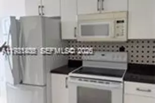 4631 NW 97th Ct, Doral, FL 33178 - Photo 11