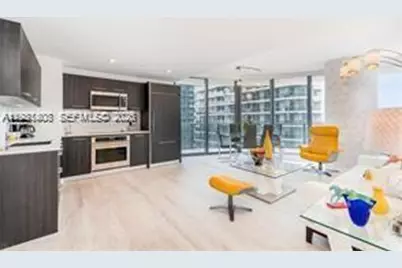 45 SW 9th St #1701, Miami, FL 33130 - Photo 3