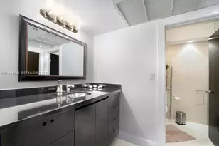 100 Lincoln Rd, Miami Beach, FL 33139 - Photo 11