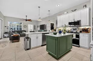 7702 SE Mammoth Dr, Hobe Sound, FL 33455 - Photo 5