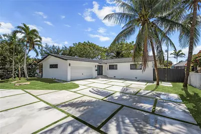 11660 Canal Dr, North Miami, FL 33181 - Photo 1