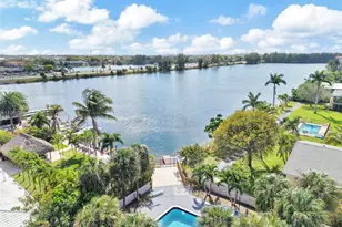 900 Crystal Lake Dr, Deerfield Beach, FL 33064 - Photo 23