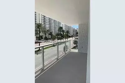 5750 E Collins Ave #3K, Miami Beach, FL 33140 - Photo 3