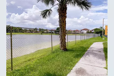 9741 Fontainebleau Blvd #H208, Miami, FL 33172 - Photo 9