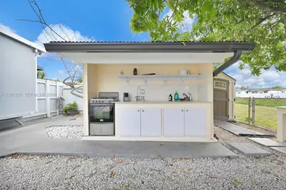 756 W 53rd St, Hialeah, FL 33012 - Photo 53