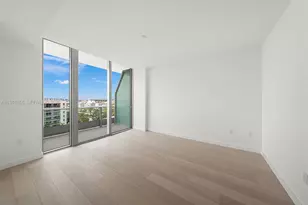 9221 E Bay Harbor Dr, Bay Harbor Islands, FL 33154 - Photo 9