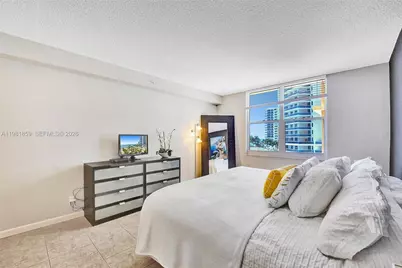 2501 S Ocean Dr #618 (Available Apr 17), Hollywood, FL 33019 - Photo 9