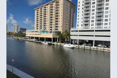 450 Paradise Isle Blvd #209, Hallandale Beach, FL 33009 - Photo 15