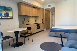 121 NE 5th St, Miami, FL 33132 - Photo 23