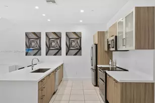 1034 NE 18th Ave, Fort Lauderdale, FL 33304 - Photo 5