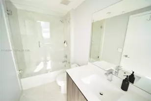 488 NE 18th St, Miami, FL 33132 - Photo 21