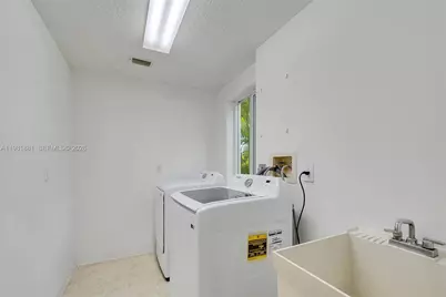 19960 NW 3rd St, Pembroke Pines, FL 33029 - Photo 17